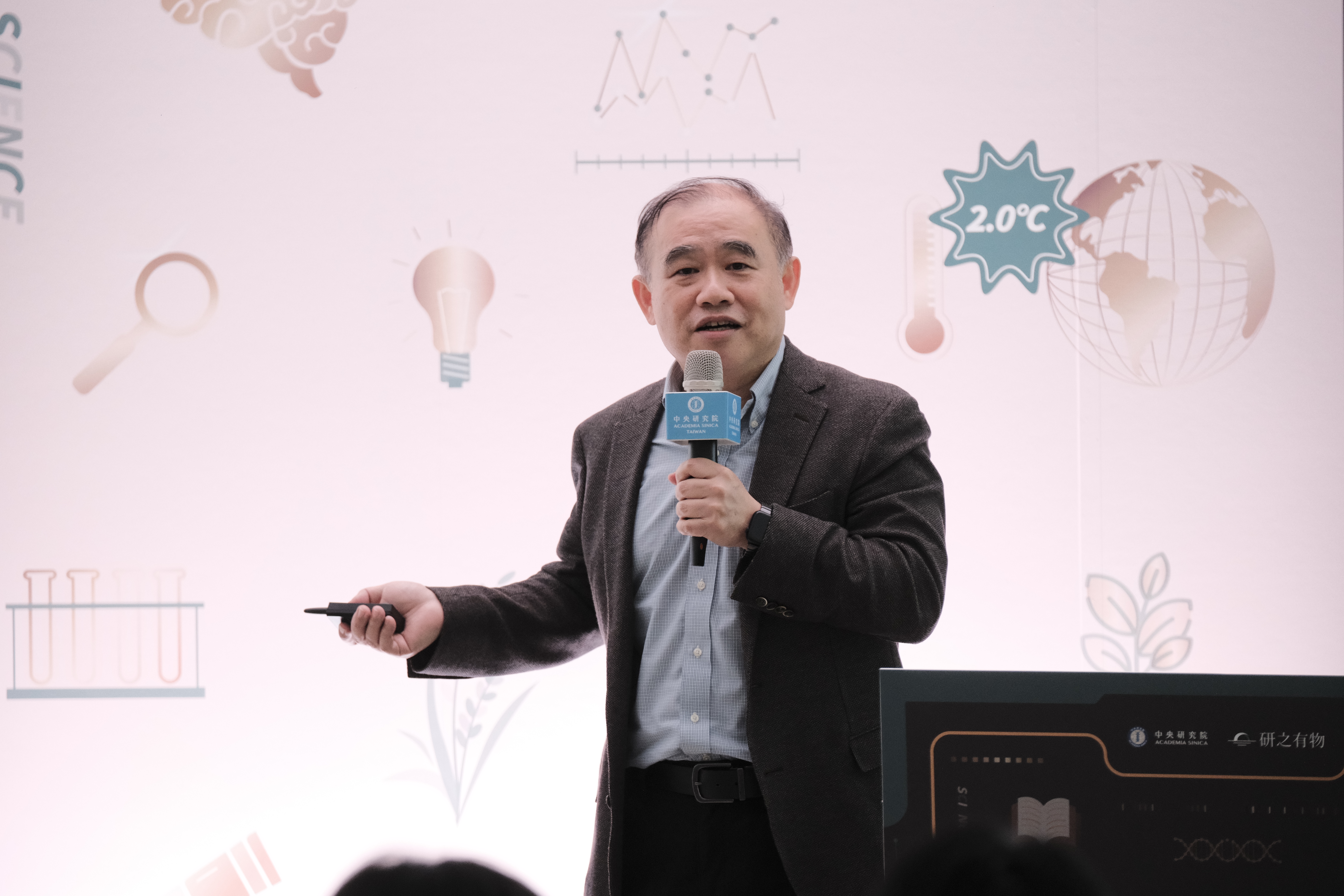中研院農生中心葉國楨特聘研究員演講。（圖片來源：中央研究院）