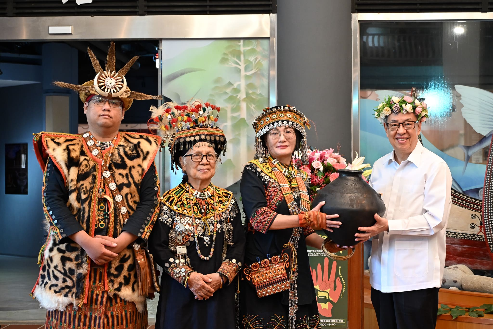The kaviyangan Community bestows a family name upon the Institute of Ethnology, Academia Sinica. Photo credit: Academia Sinica.
