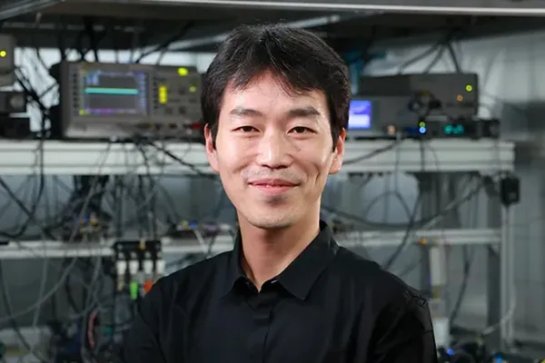 Akihisa_Goban